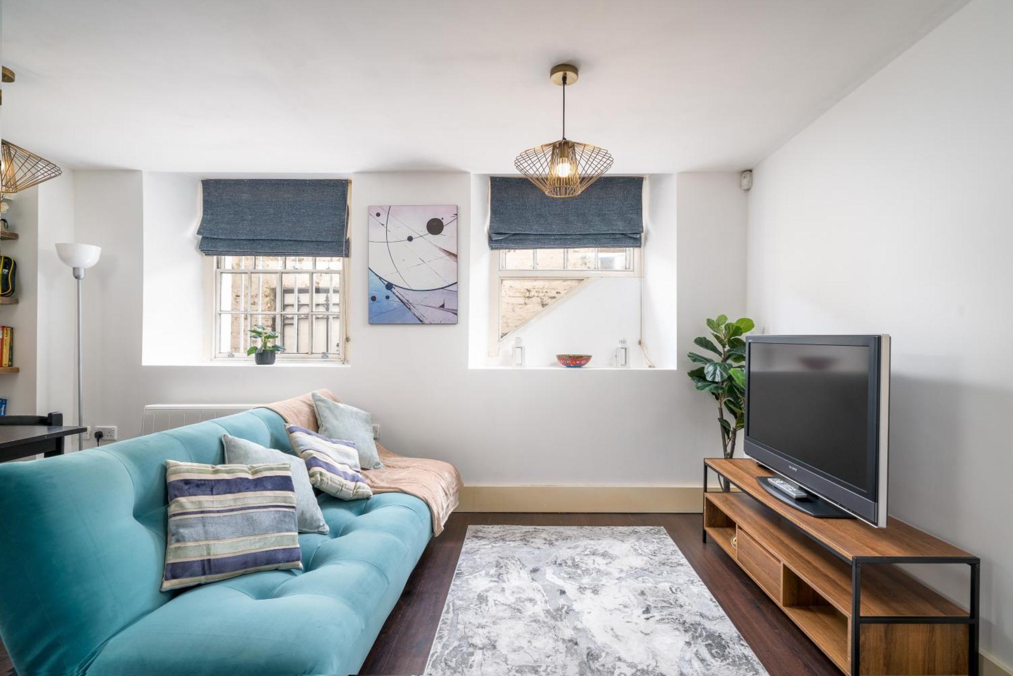 Riverside 1 Bed Basement Flat Near Hampton Court Palace East Molesey Luaran gambar
